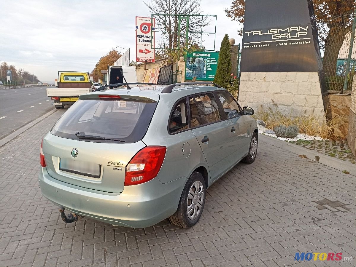 2012' Skoda Fabia photo #4