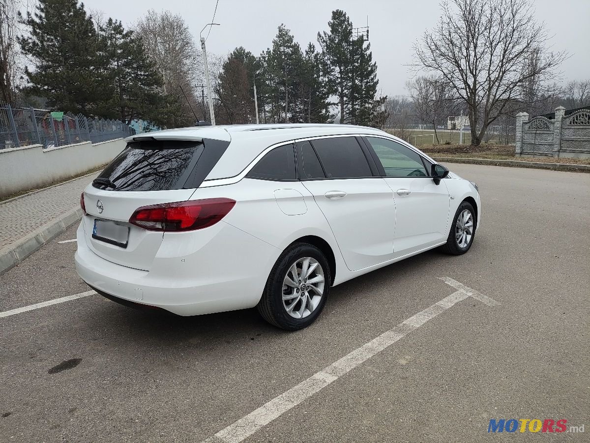 2021' Opel Astra photo #1