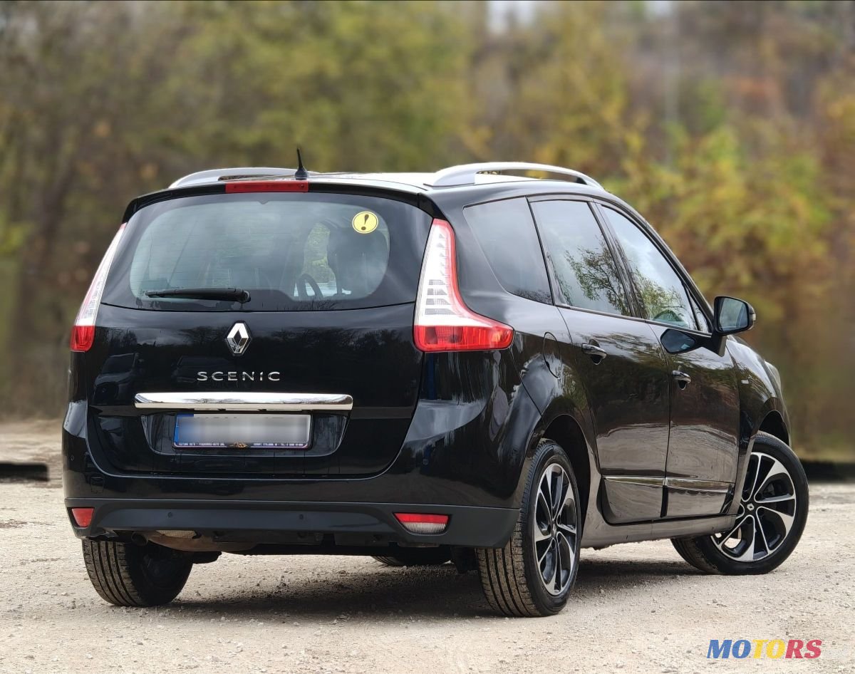 2016' Renault Scenic photo #3