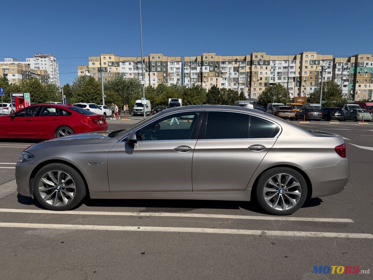 2016' BMW 5 Series photo #2