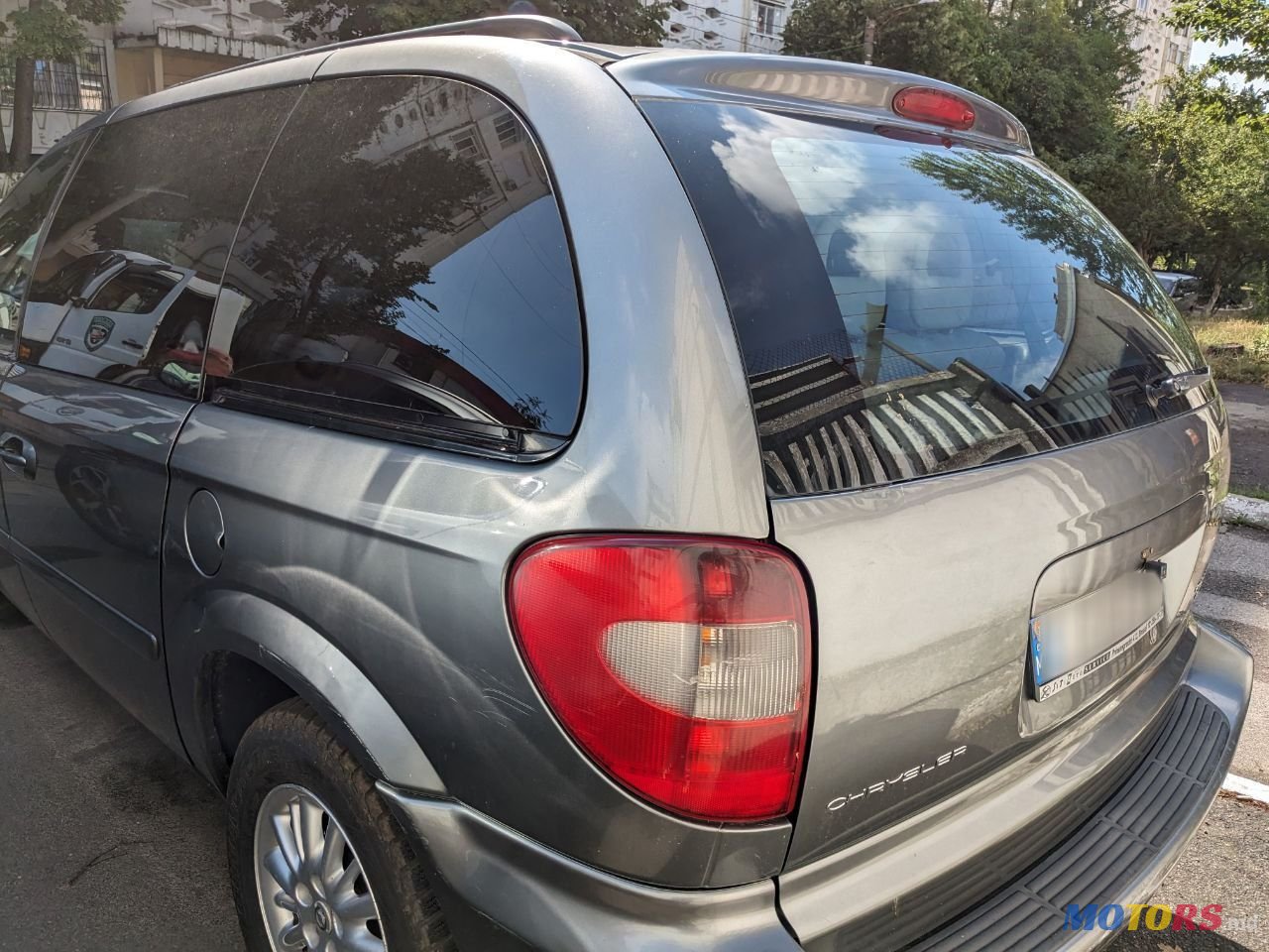 2008' Chrysler Voyager photo #2