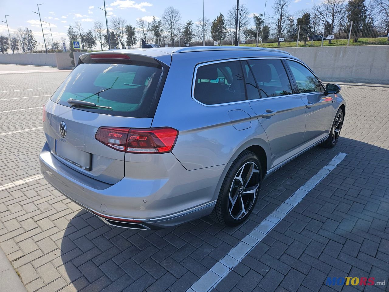 2022' Volkswagen Passat photo #4