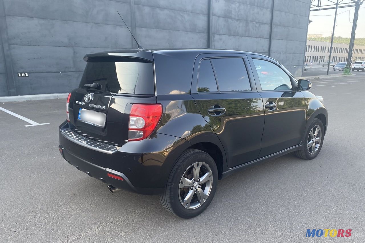 2009' Toyota Urban Cruiser photo #3