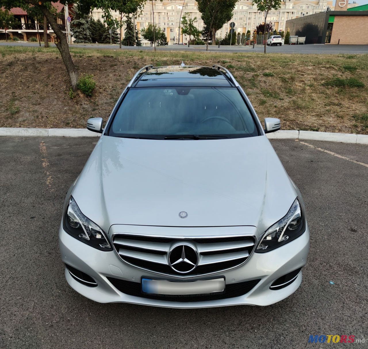 2013' Mercedes-Benz E Класс photo #3
