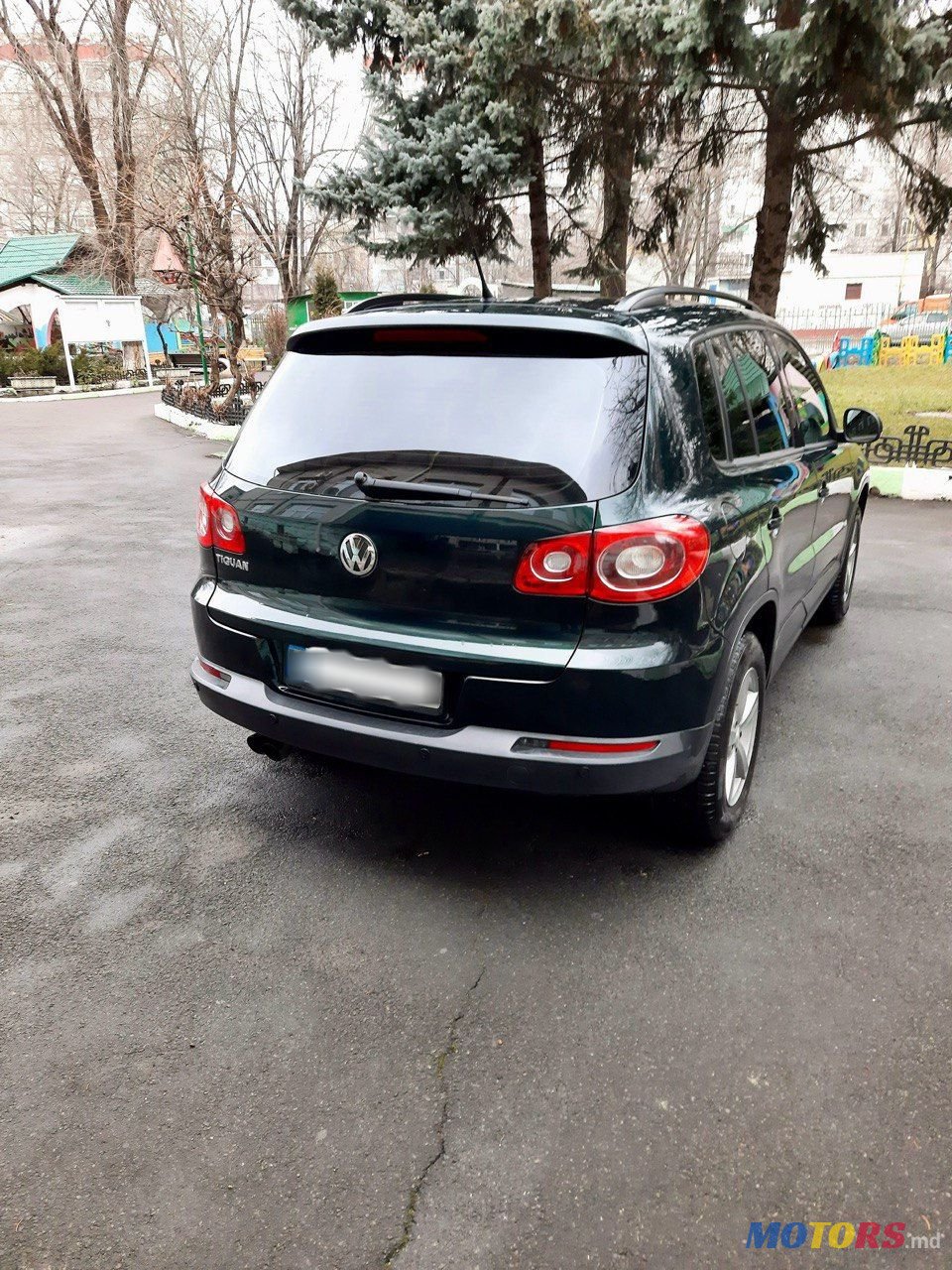 2010' Volkswagen Tiguan photo #5