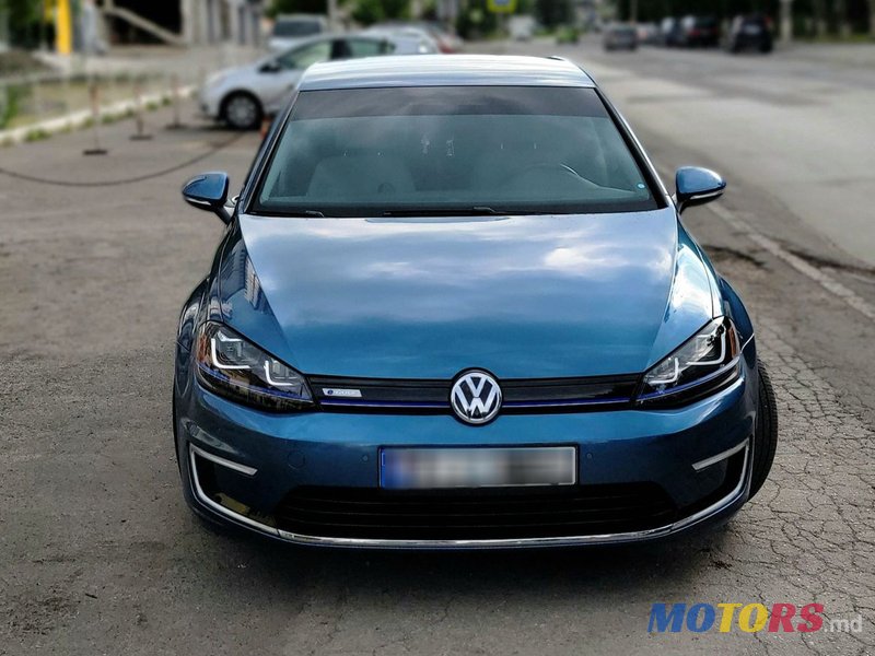 2014' Volkswagen Golf photo #3