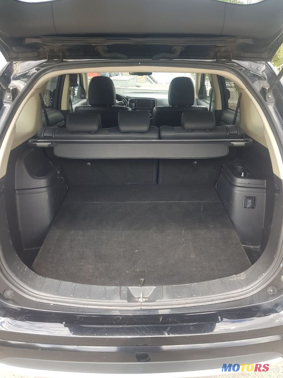 2015' Mitsubishi Outlander photo #5