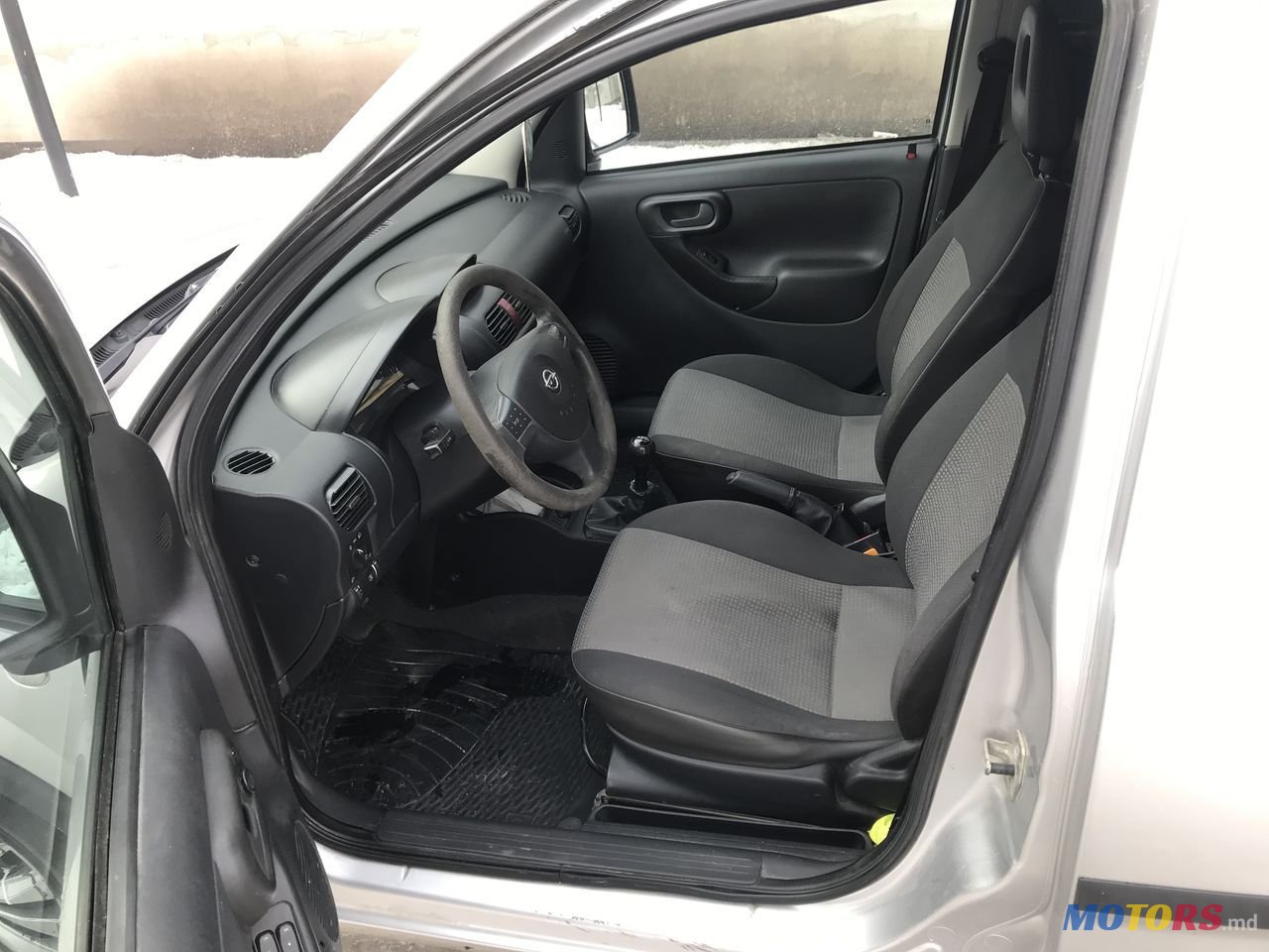 2011' Opel Combo photo #1