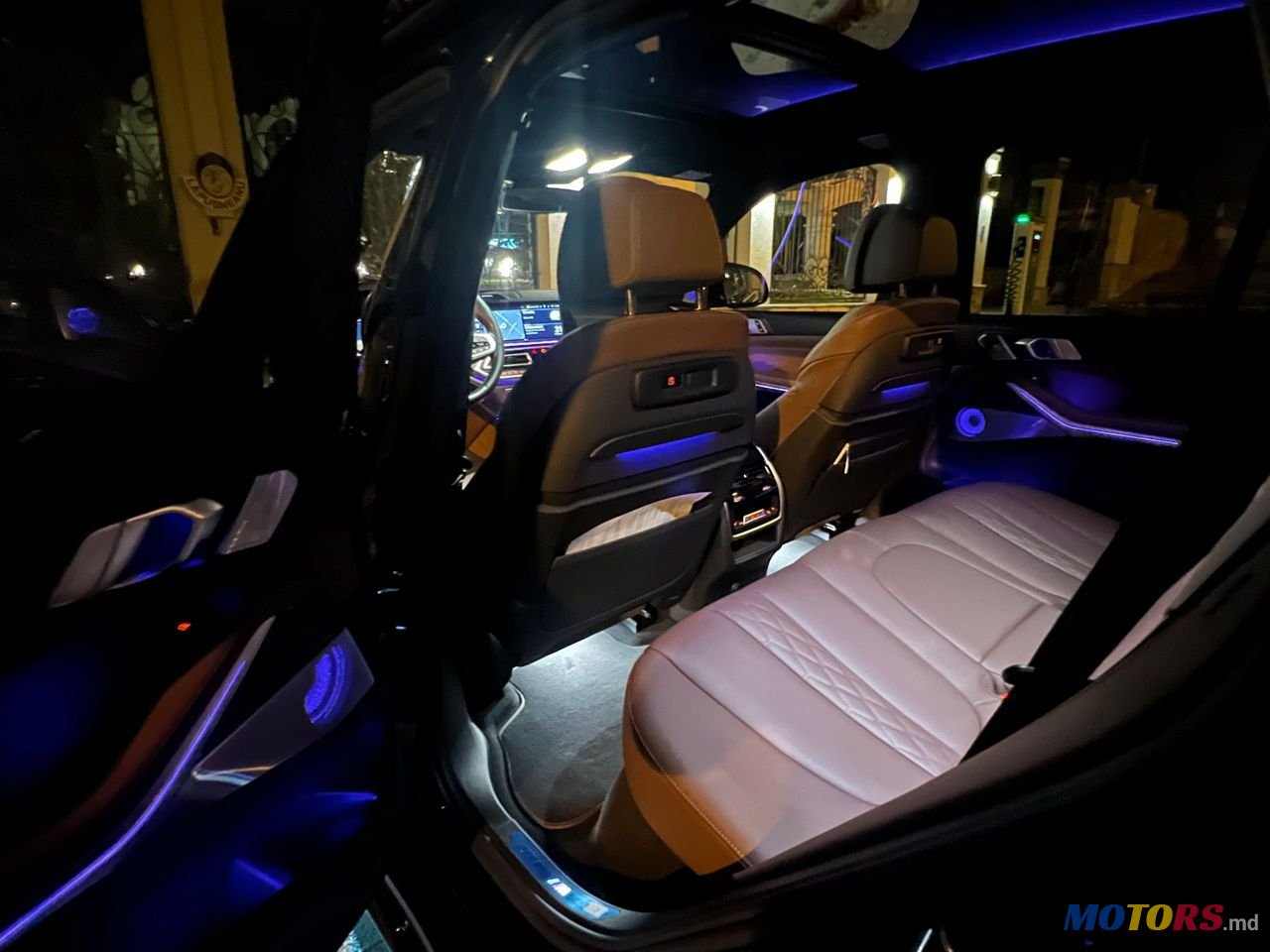 2022' BMW X5 photo #4