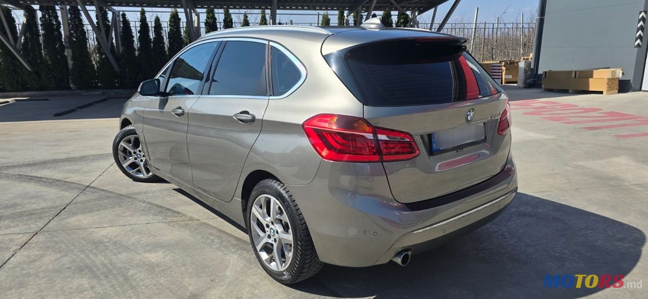 2016' BMW 2 Series Active Tourer photo #4