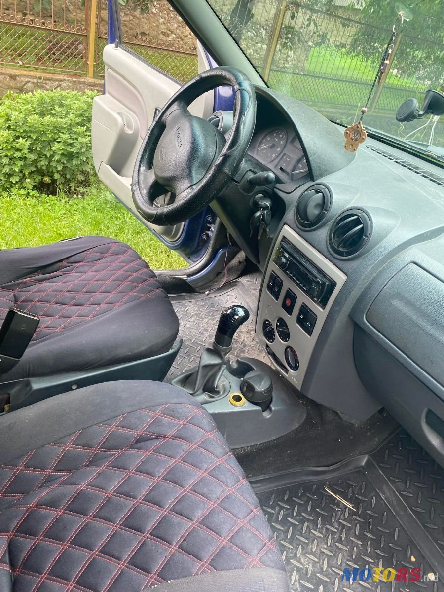 2007' Dacia Logan Mcv photo #4