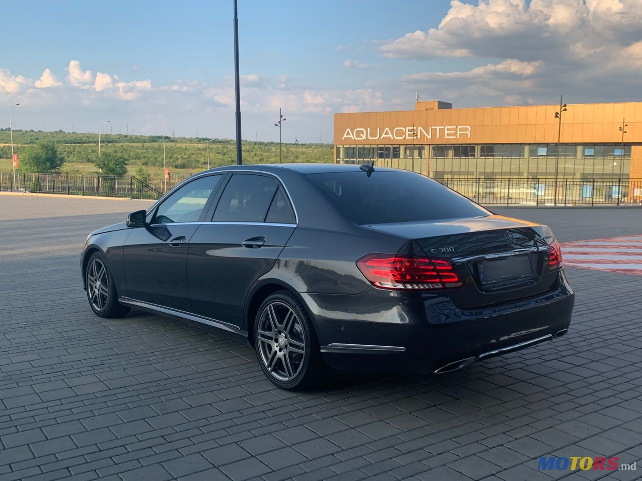 2014' Mercedes-Benz E Класс photo #1