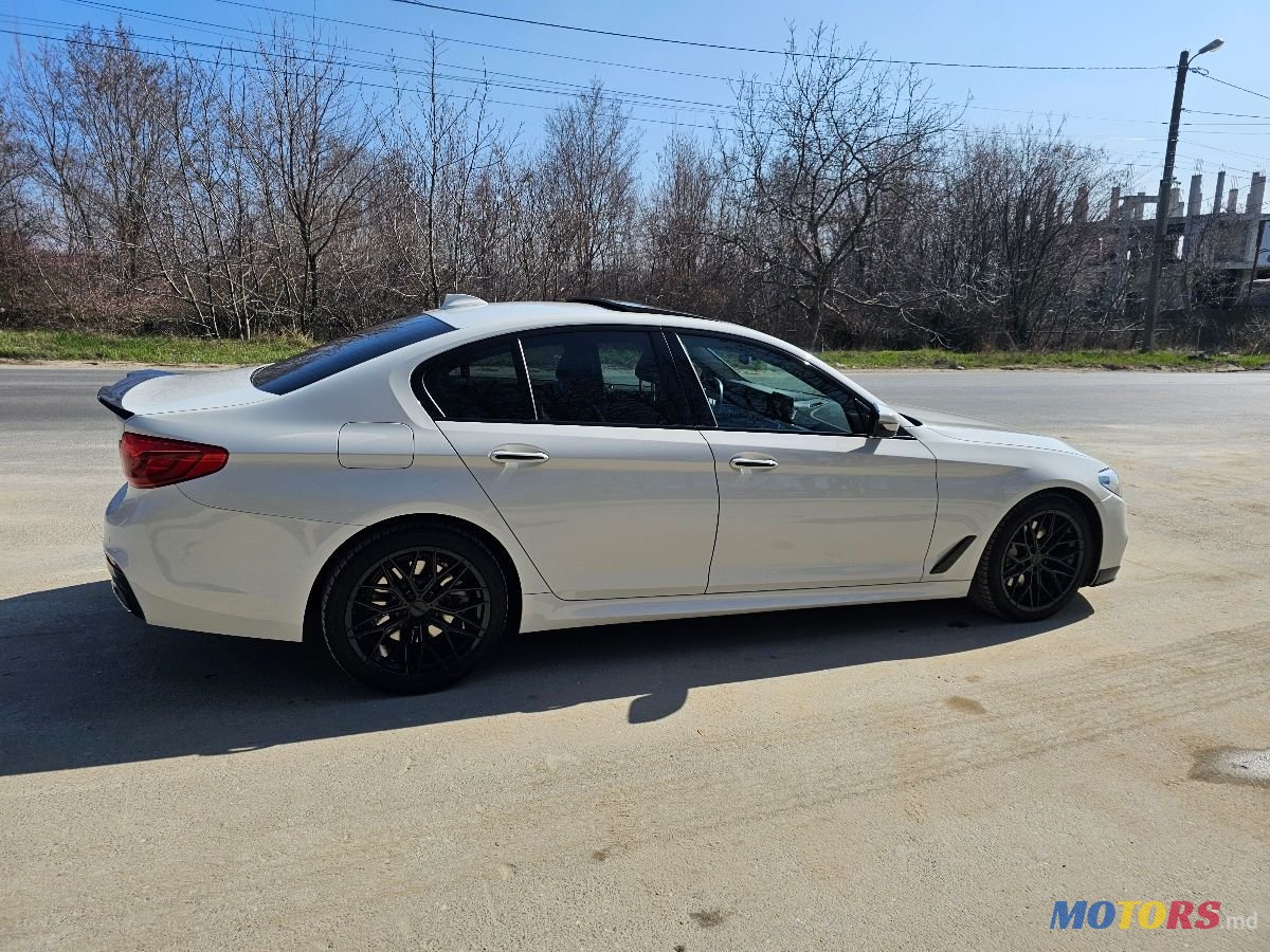 2017' BMW 5 Series photo #4