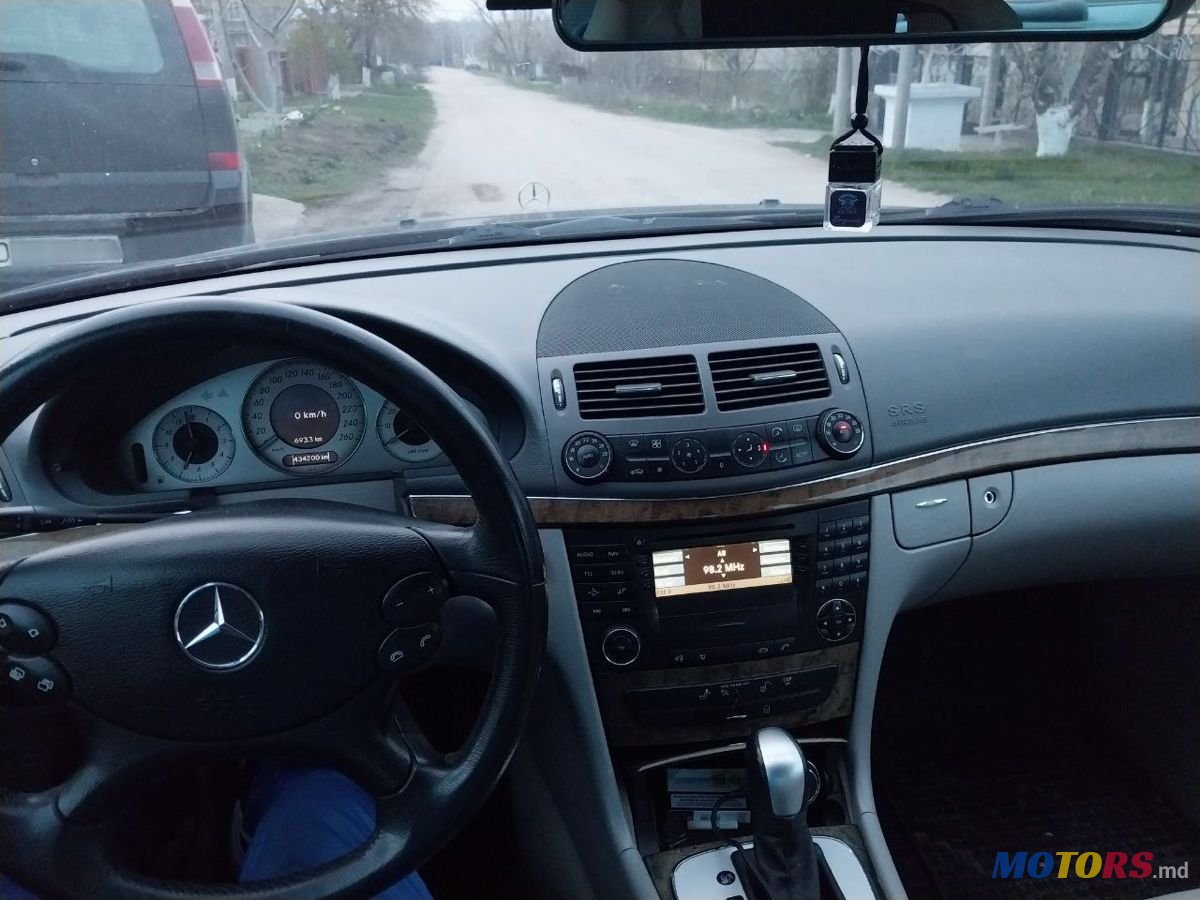 2005' Mercedes-Benz E-Class photo #6