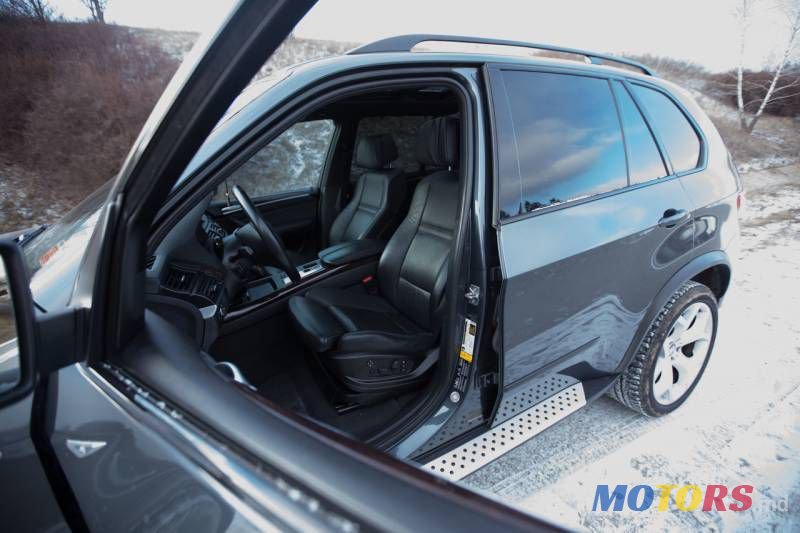 2011' BMW X5 photo #1