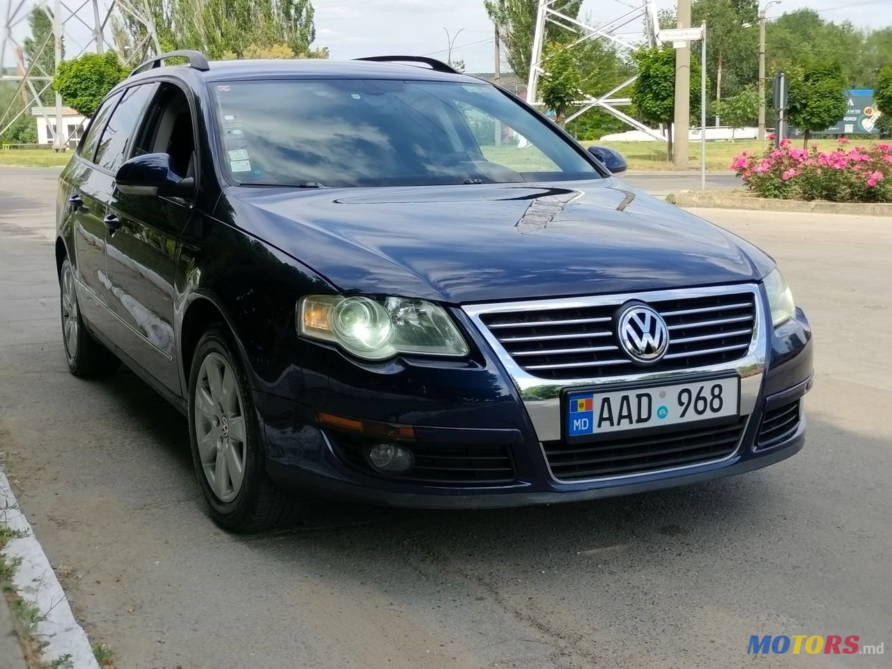 2005' Volkswagen Passat photo #1
