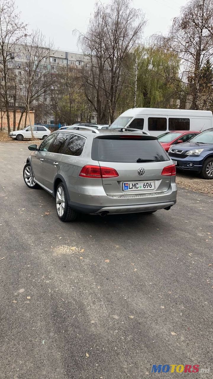 2012' Volkswagen Passat photo #1