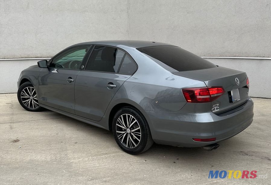 2017' Volkswagen Jetta photo #6