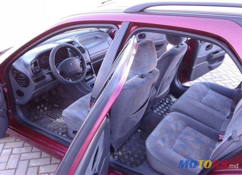 1998' Renault Laguna photo #1
