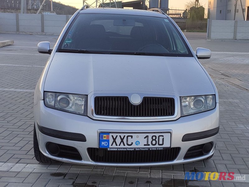 2006' Skoda Fabia photo #1