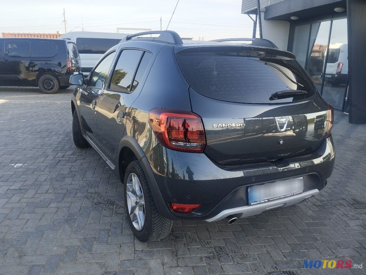 2017' Dacia Sandero Stepway photo #6