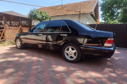 1999' Mercedes-Benz S-Class