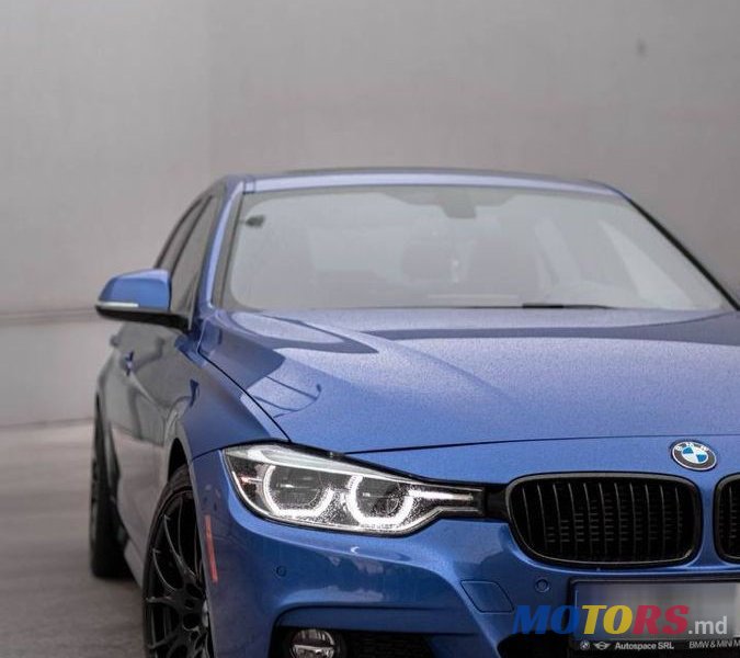 2017' BMW 3 Series photo #5