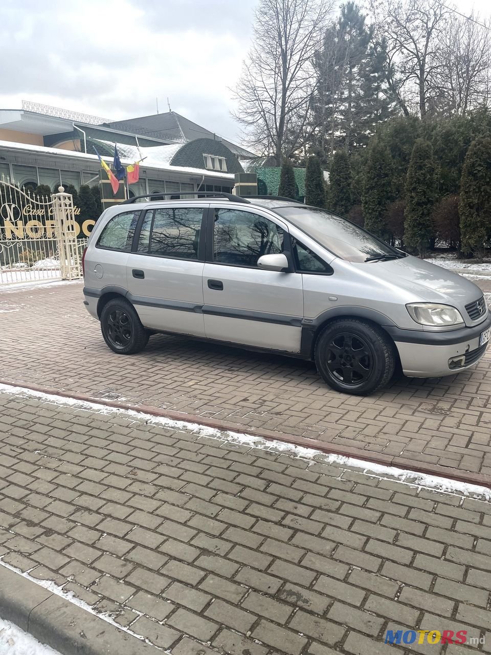 2002' Opel Zafira photo #2
