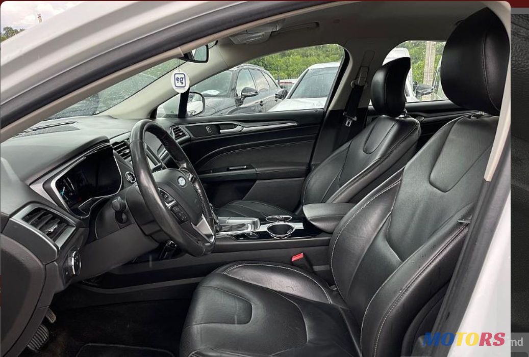 2013' Ford Fusion photo #3