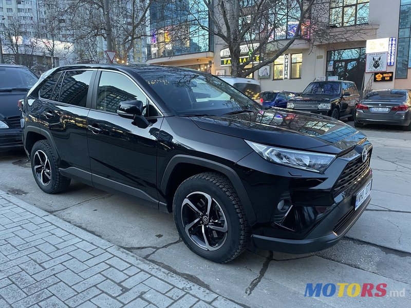 2020' Toyota RAV4 photo #1