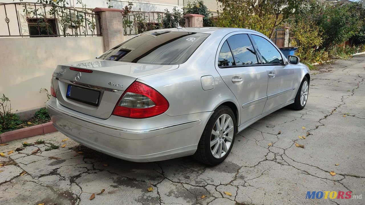 2007' Mercedes-Benz E Класс photo #2