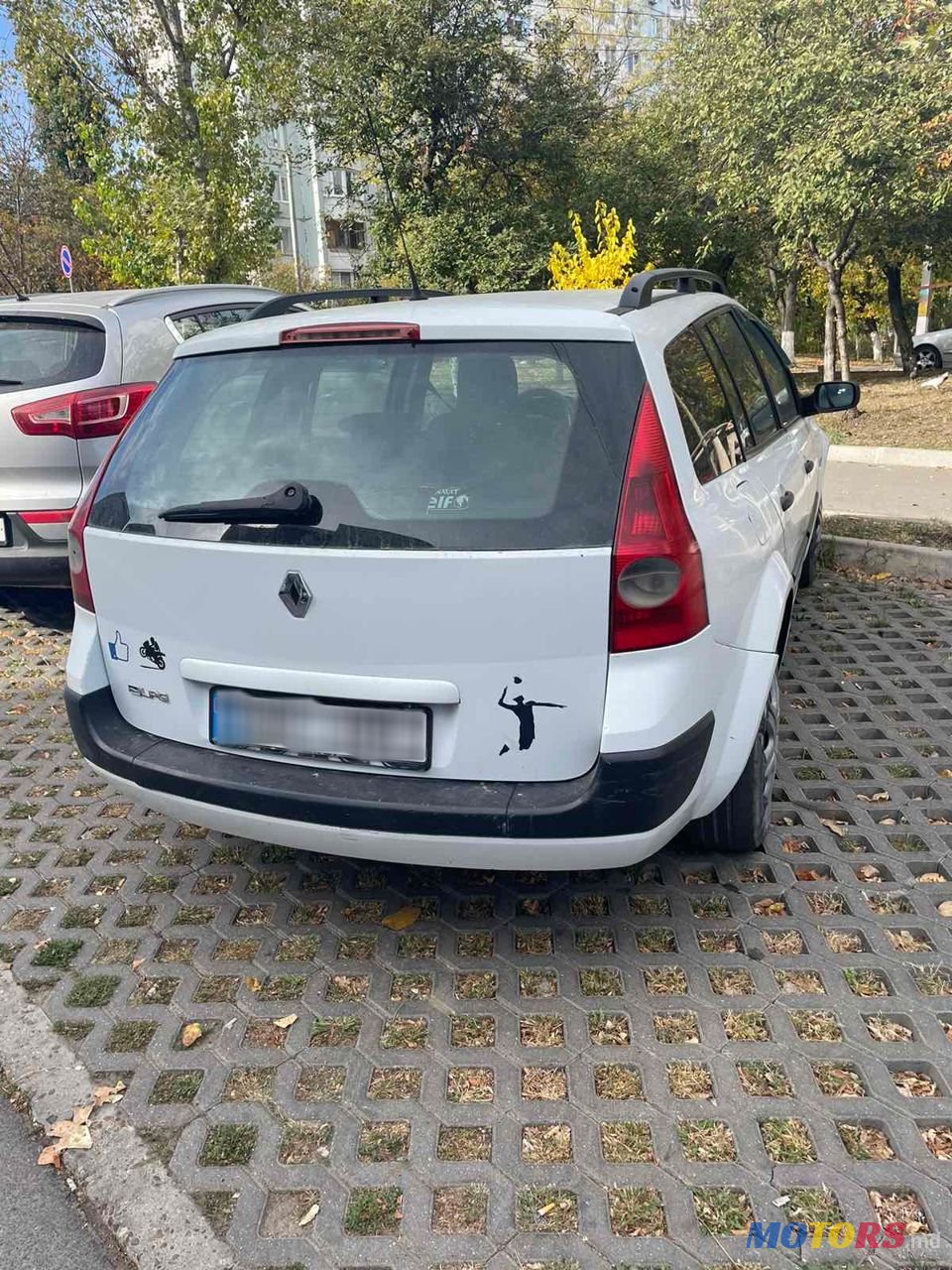 2004' Renault Megane photo #3