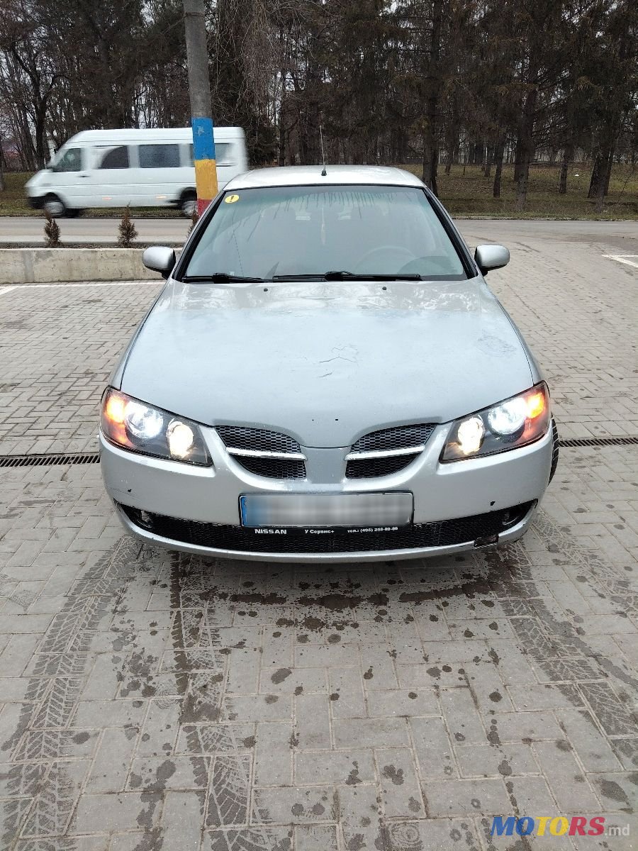 2005' Nissan Almera photo #2