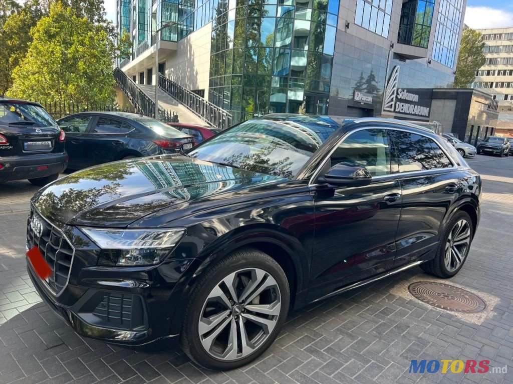 2019' Audi Q8 photo #2
