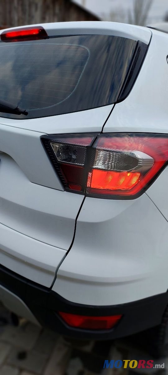 2017' Ford Kuga photo #5