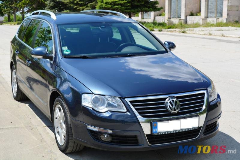 2008' Volkswagen Passat photo #1