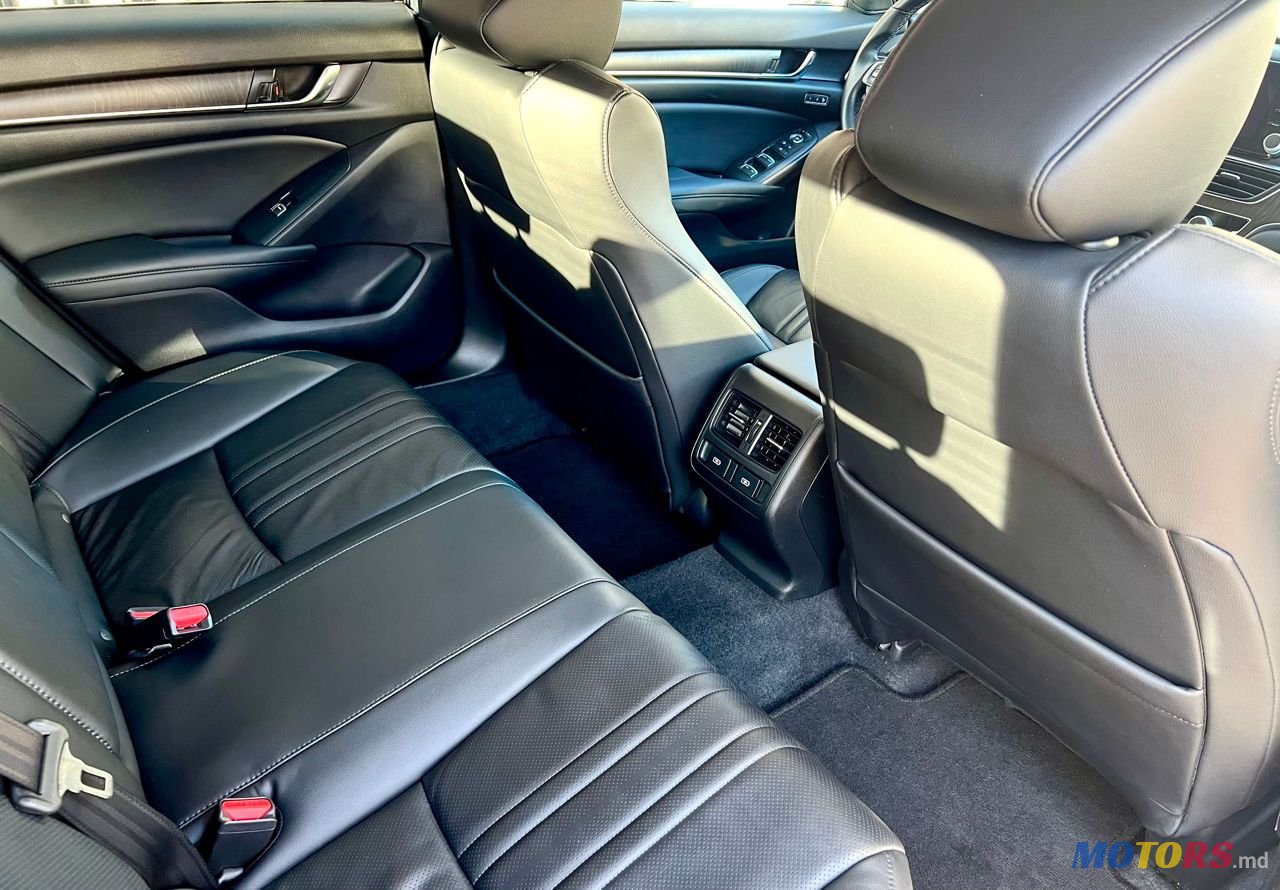 2022' Honda Accord photo #5