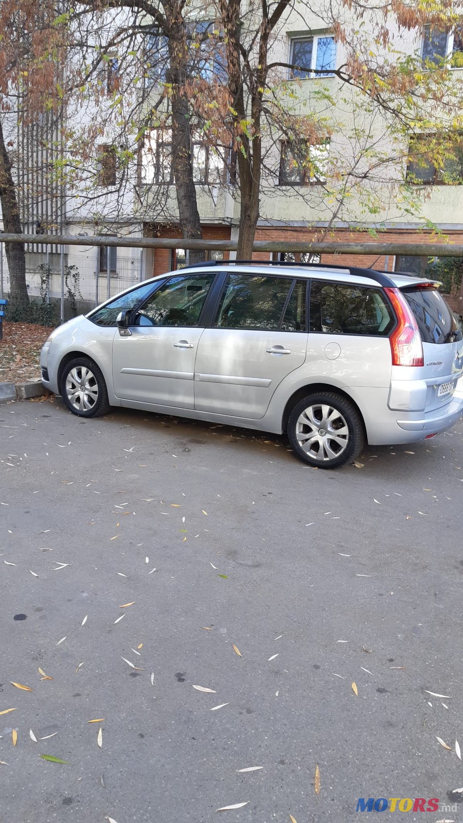 2008' Citroen C4 Picasso Grand photo #1