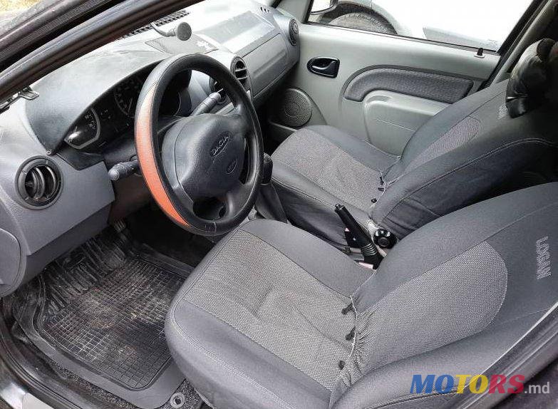 2007' Dacia Logan Mcv photo #3
