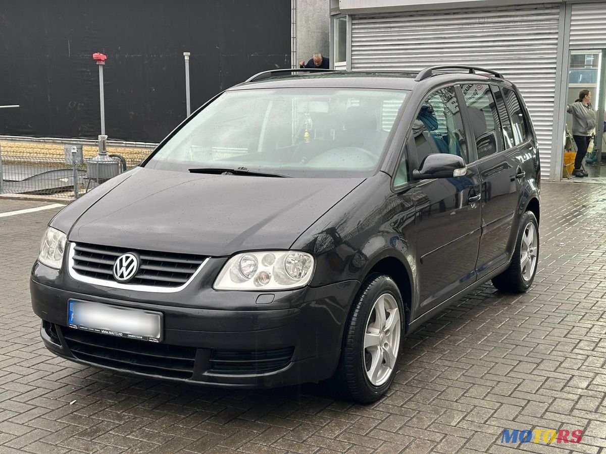 2006' Volkswagen Touran photo #2