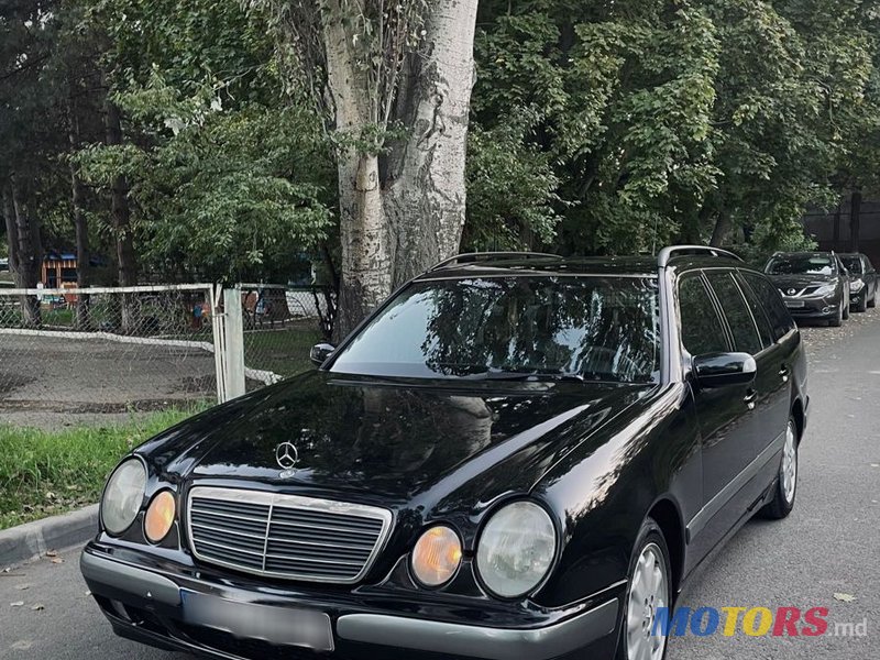 2000' Mercedes-Benz E-Class photo #2