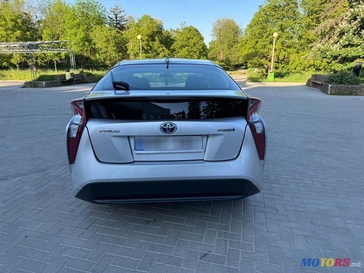 2016' Toyota Prius photo #5
