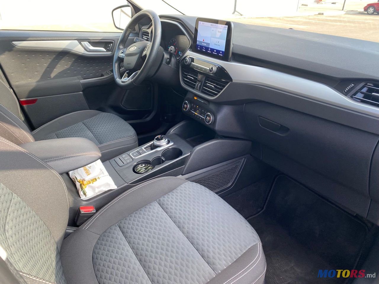 2020' Ford Kuga photo #5