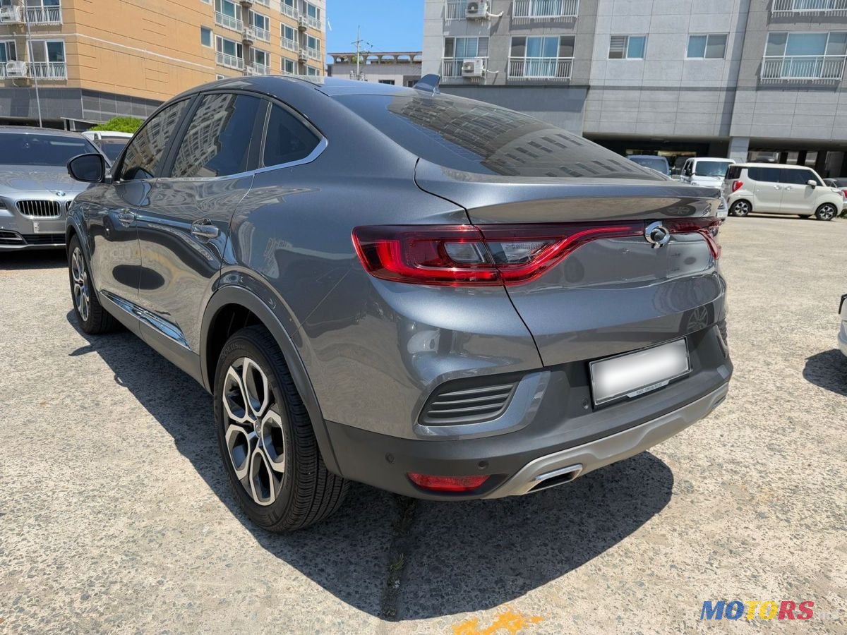 2020' Renault Arkana photo #3