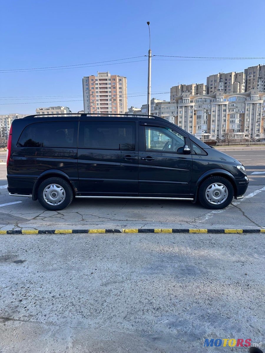 2006' Mercedes-Benz Viano photo #1