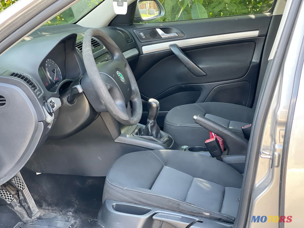 2006' Skoda Octavia photo #5