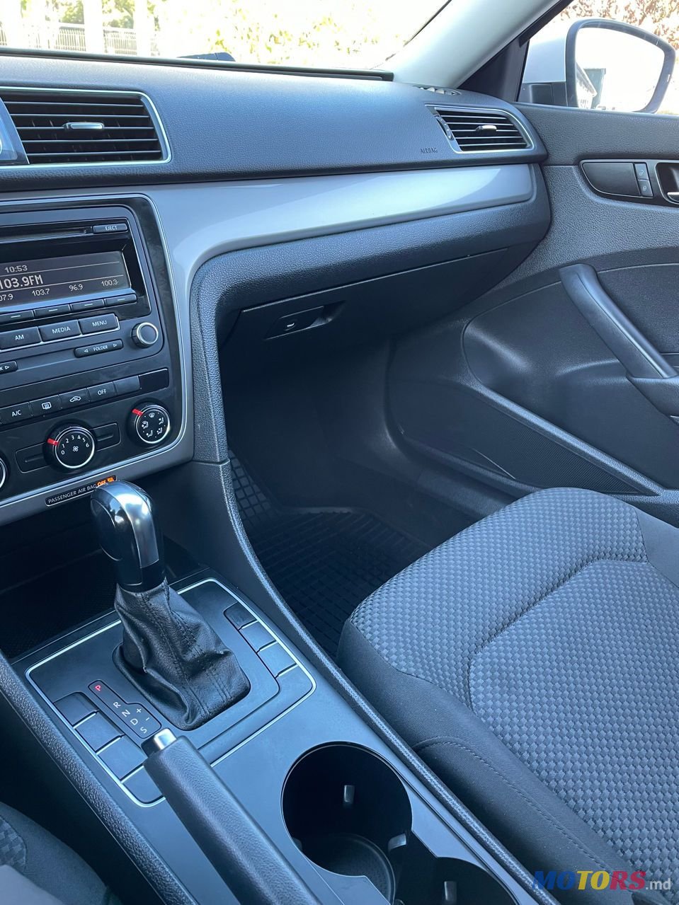 2014' Volkswagen Passat photo #6