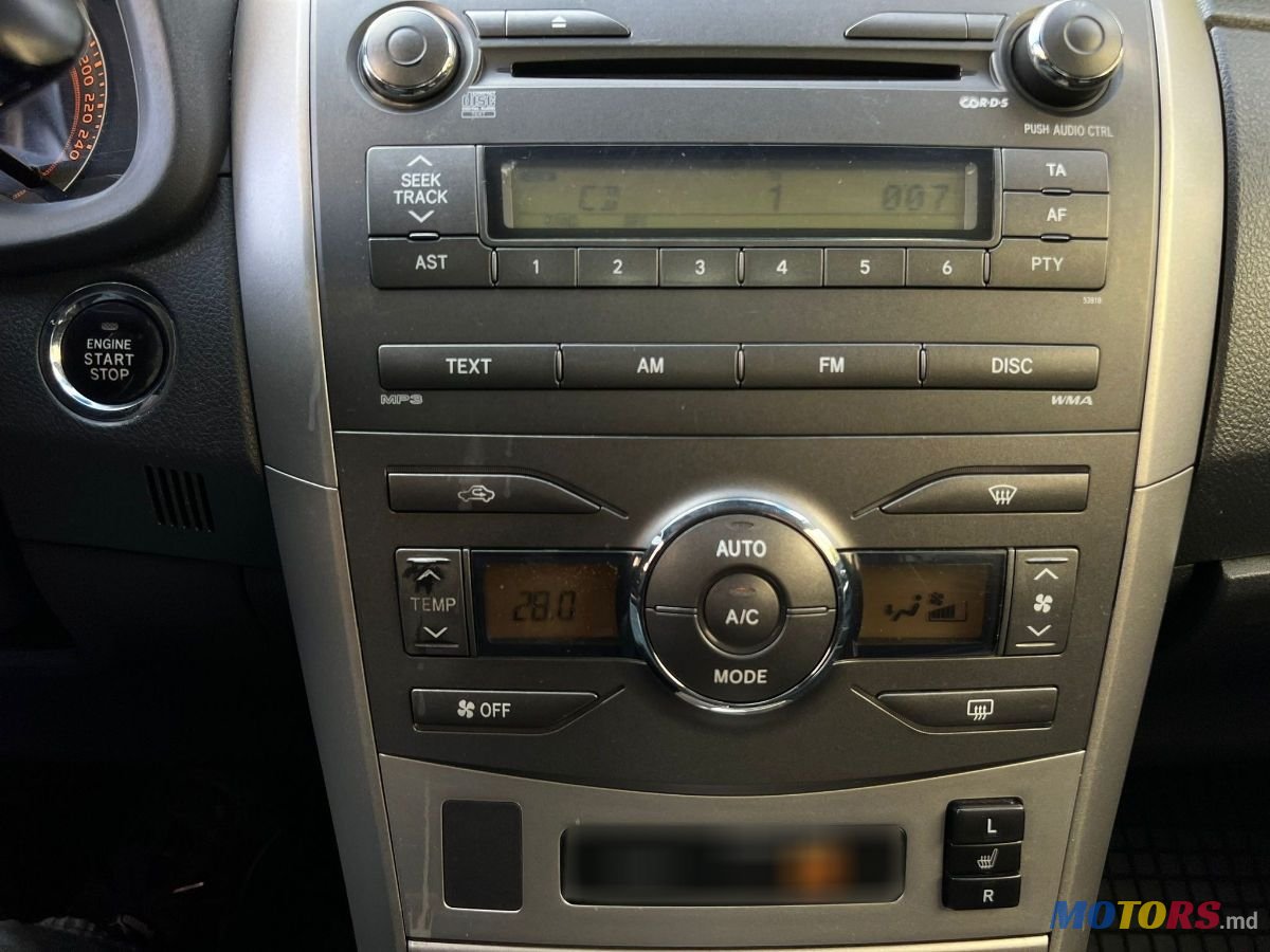 2008' Toyota Corolla photo #5