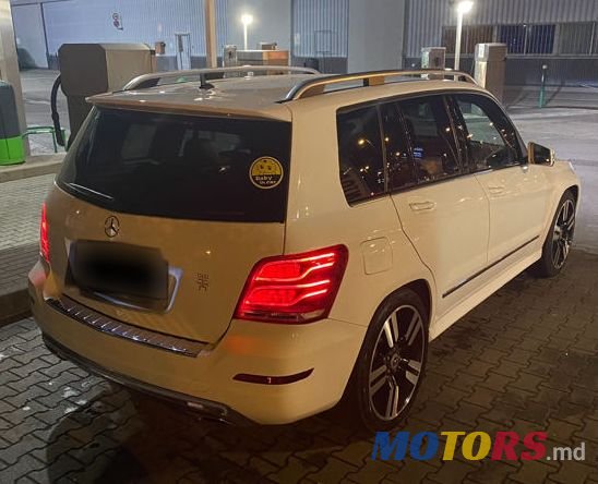 2014' Mercedes-Benz GLK-Class photo #3