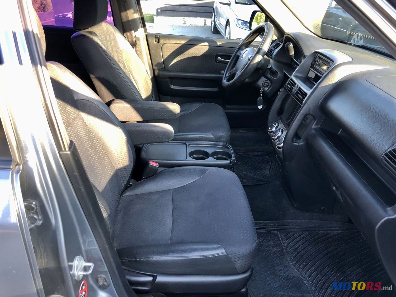 2004' Honda CR-V photo #2